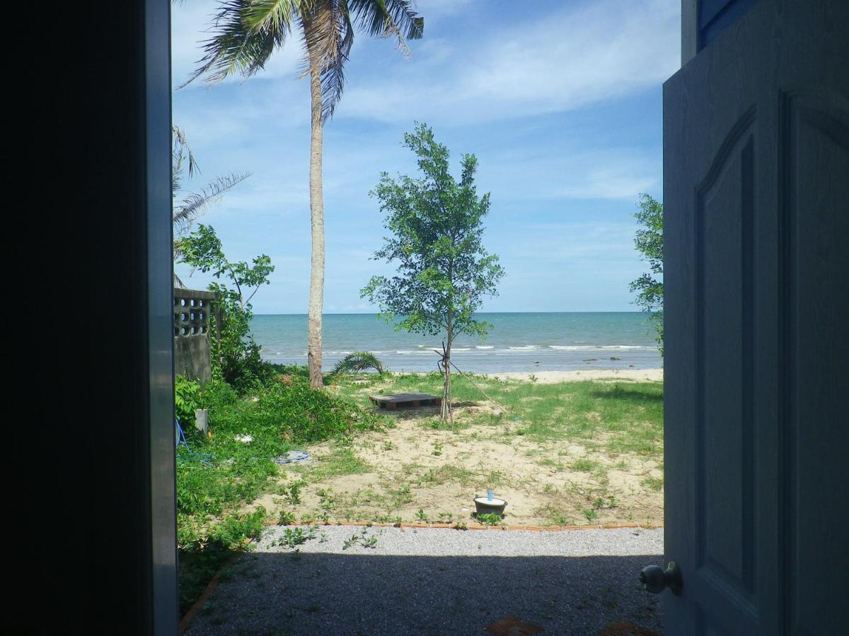 The Theatre Villa Bang Saphan Luaran gambar