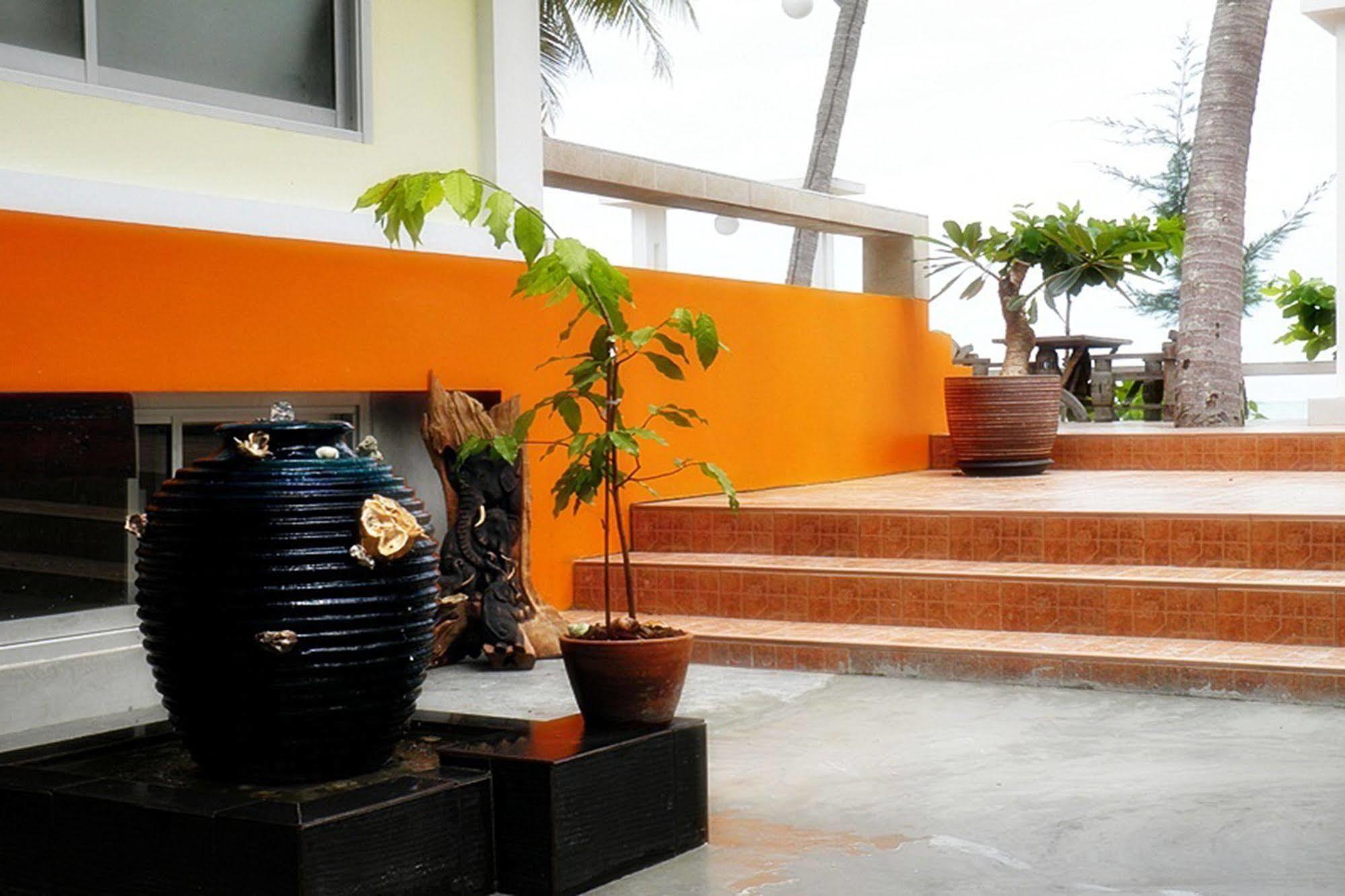 The Theatre Villa Bang Saphan Luaran gambar