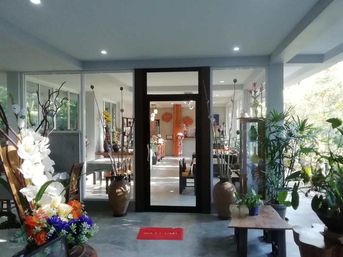 The Theatre Villa Bang Saphan Luaran gambar